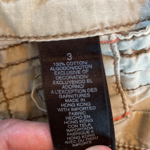 DKNY Capris Size 3 - Picture 8 of 9